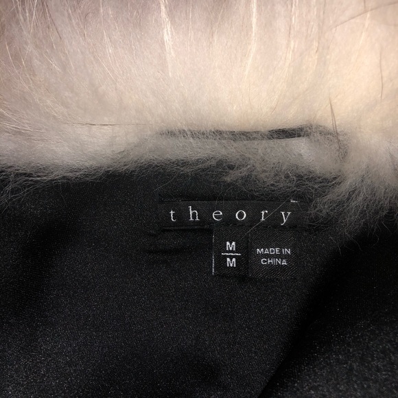 Fluffy Jacket - Picture 2 of 3